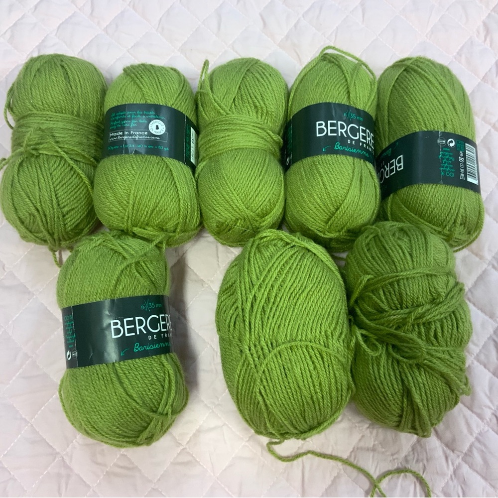 Acrylic Yarn. - Picture 6 of 6